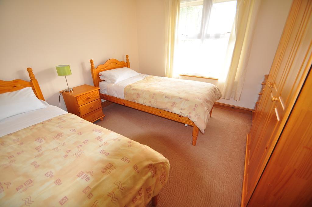 Warrens Village Motel And Self Catering Clevedon Habitación foto