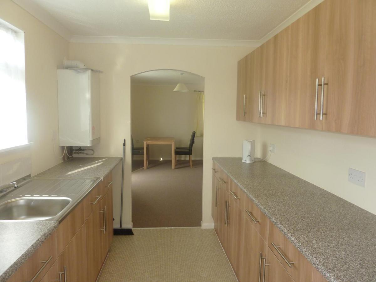 Warrens Village Motel And Self Catering Clevedon Habitación foto
