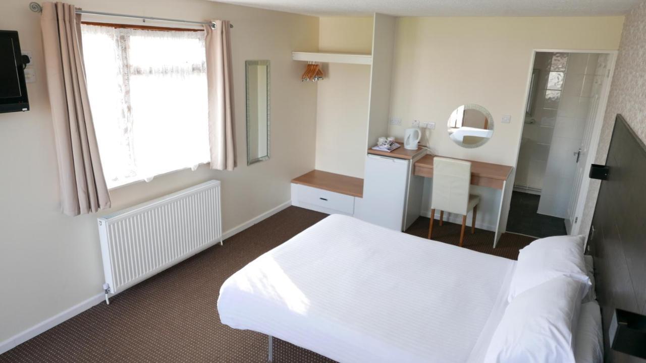 Warrens Village Motel And Self Catering Clevedon Exterior foto